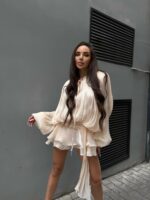 Женское Шелковое Белое Платье Мини с Объемным Верхом и Рукавами