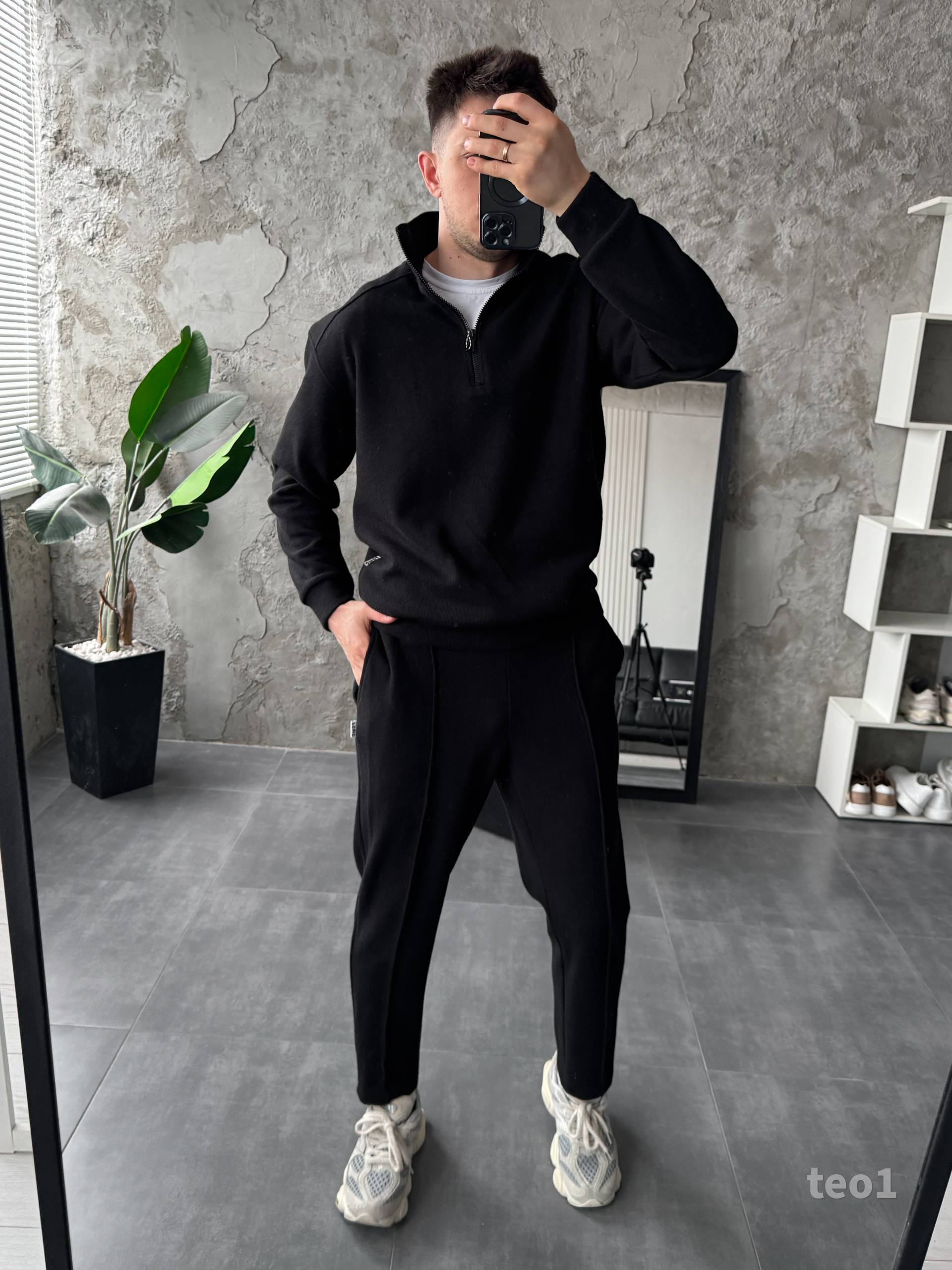 photo_2025-09-08_20-35-12 Мужской Черный Костюм на Весну Осень - Кофта с Высокой Горловиной на Замке + Штаны со Стрелками
