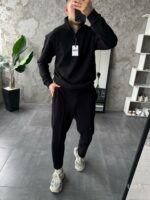 Мужской Черный Костюм на Весну Осень - Кофта с Высокой Горловиной на Замке + Штаны со Стрелками