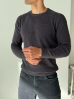 Мужской Базовый Графитовый Свитер с Круглым Вырезом Горловины