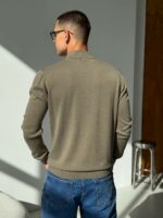 Мужской Классический Свитер Хаки с Высокой Горловиной на Замке