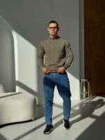 Мужской Классический Свитер Хаки с Высокой Горловиной на Замке