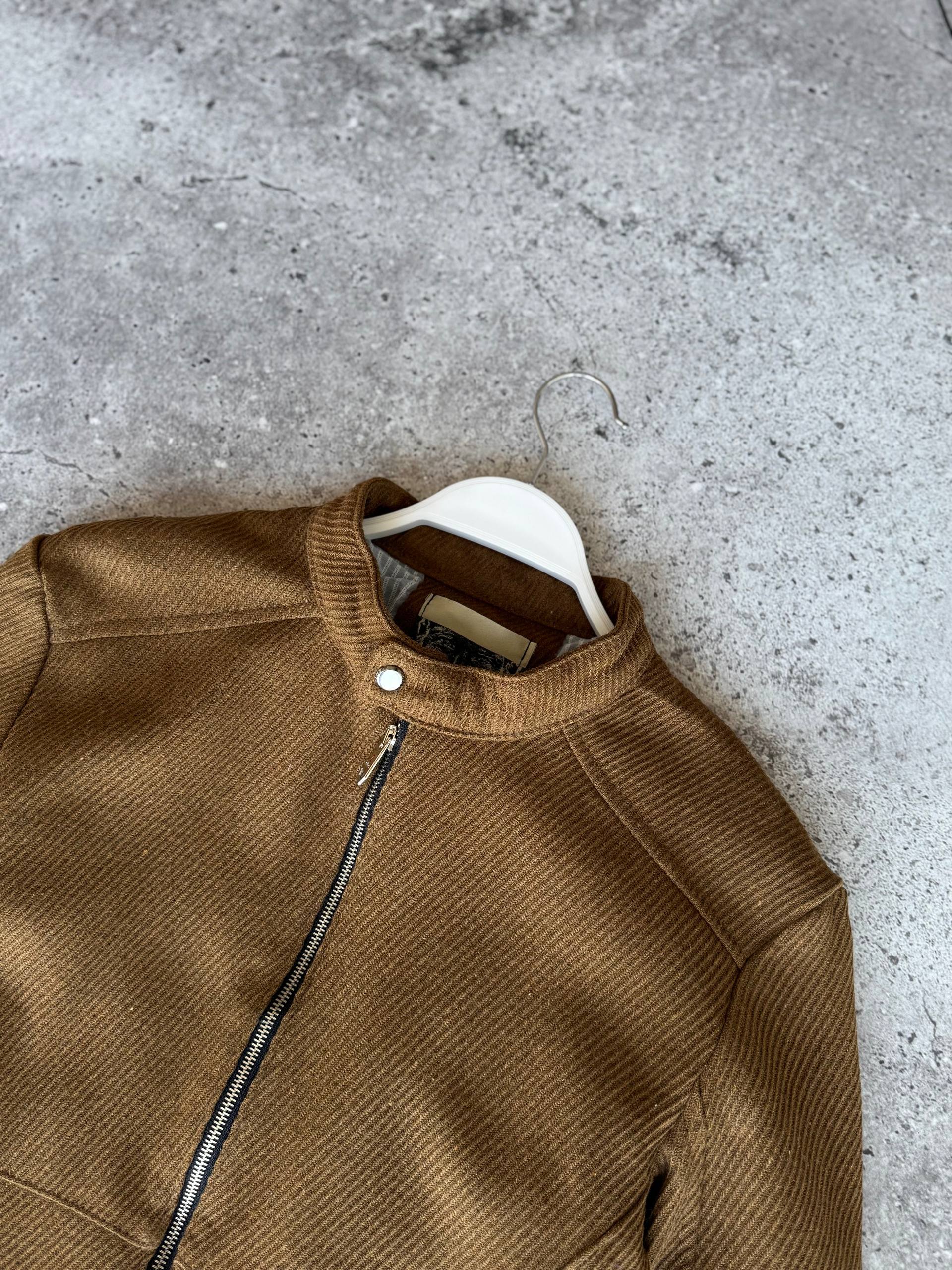 photo_2025-09-12_16-04-11 Мужская Демисезонная Коричневая Куртка - Классическая на Молнии