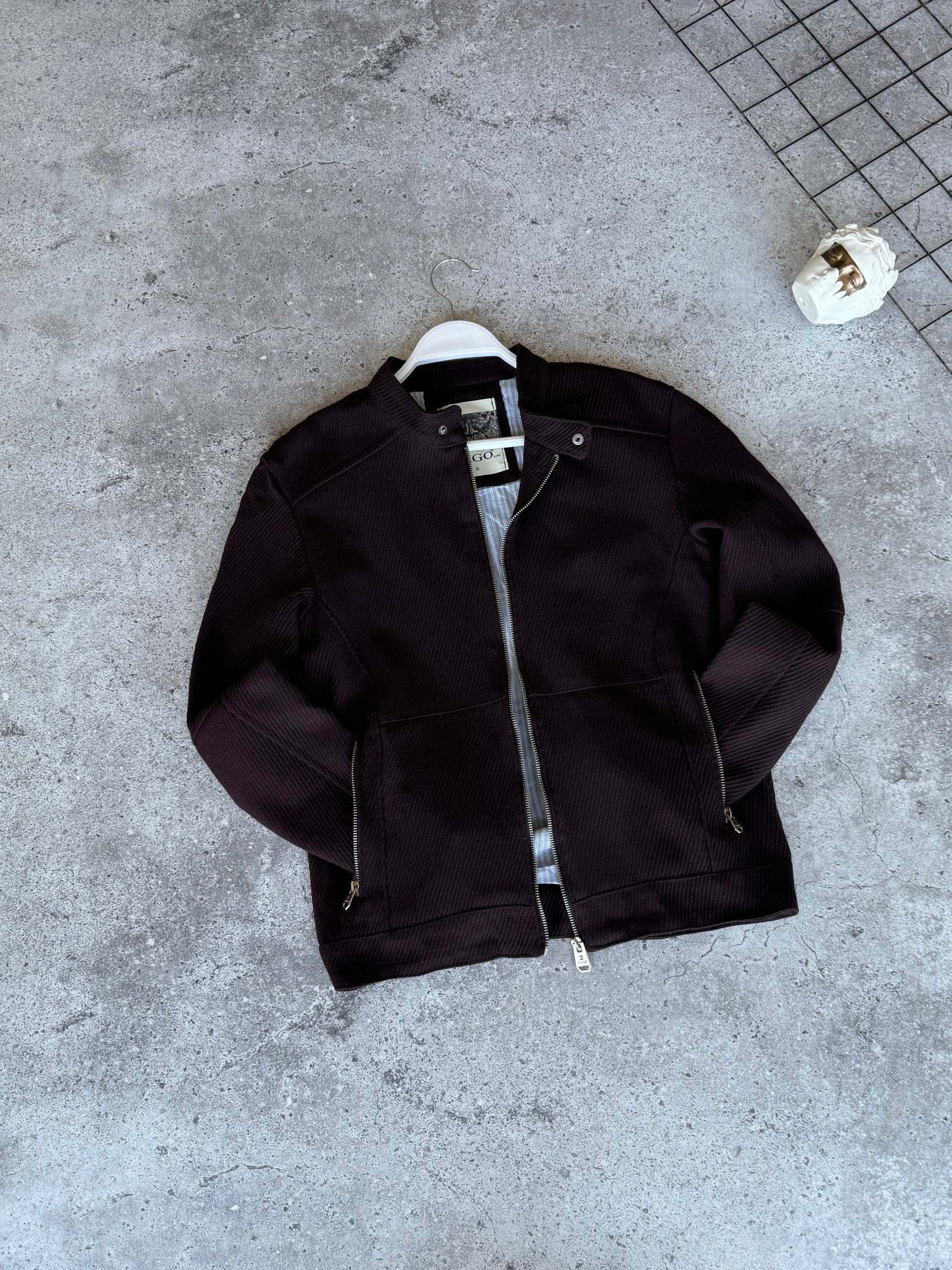 photo_2025-09-12_16-04-16 Мужская Демисезонная Куртка Марсала - Классическая на Молнии