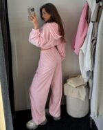 Женский Свободный Велюровый Розовый Костюм - Укороченная Зип Кофта + Широкие Штаны на Затяжках