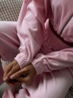 Женский Свободный Велюровый Розовый Костюм - Укороченная Зип Кофта + Широкие Штаны на Затяжках