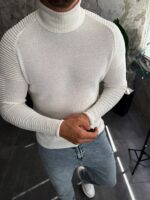 Мужской Белый Свитер с Высокой Двойной Горловиной и Ребрами на Рукавах