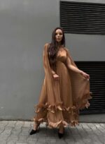 Женское Легкое Сатиновое Платье Мокко - Длинное с Рюшами и Рукавами-Крыльями