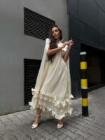 Женское Легкое Сатиновое Белое Платье - Длинное с Рюшами и Рукавами-Крыльями