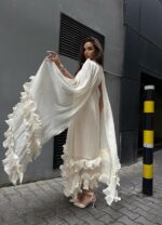 Женское Легкое Сатиновое Белое Платье - Длинное с Рюшами и Рукавами-Крыльями