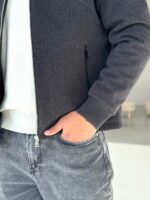 Мужское Укороченное Классическое Графитовое Пальто под Горло на Молнии