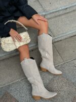 Женские Демисезонные Замшевые Высокие Бежевые Сапоги Казаки