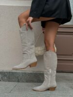 Женские Демисезонные Замшевые Высокие Бежевые Сапоги Казаки