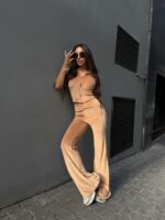 Женский Велюровый Бежевый Костюм Двойка - Укороченная Кофта на Молнии + Штаны Клеш