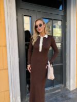 Женское Трикотажное Приталенное Шоколадное Платье Поло с Белым Воротником на Пуговицах