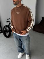 Мужской Коричневый Свитшот Реглан Оверсайз с Лампасами и Принтом Номером на Спине