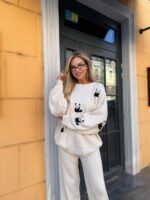 Женский Трикотажный Молочный Костюм Оверсайз с Пандами - Комплект Свитер Штаны