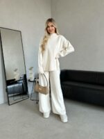 Женский Трикотажный Базовый Молочный Костюм Свободного Кроя - Комплект Свитер Штаны