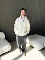 Мужской Белый Свитер Свободного Кроя - Вязаный с Зип Воротником на Змейке