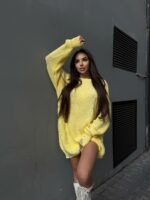 Женский Удлиненный Вязаный Желтый Свитер Оверсайз Рваный