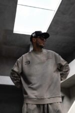 Мужской Серый Вареный Свитшот Оверсайз с Принтом на Спине и Рукавах