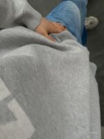 Мужской Трикотажный Серый Свитшот Свободного Кроя с Надписью