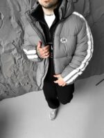 Мужская Зимняя Серая Дутая Куртка с Капюшоном и Лампасами