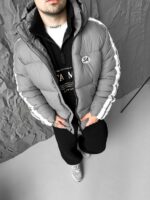 Мужская Зимняя Серая Дутая Куртка с Капюшоном и Лампасами