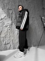 Мужская Зимняя Черная Дутая Куртка с Капюшоном и Лампасами