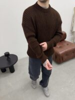Мужской Вязаный Коричневый Свитер Джемпер Оверсайз с Круглым Вырезом