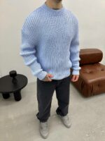 Мужской Вязаный Голубой Свитер Джемпер Оверсайз с Круглым Вырезом