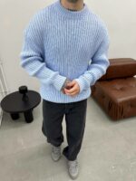Мужской Вязаный Голубой Свитер Джемпер Оверсайз с Круглым Вырезом