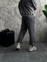 Мужские Широкие Графитовые Спортивные Штаны с Кантом и Фиксаторами Внизу
