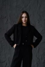 Женский Классический Черный Костюм - Укороченный Жакет + Широкие Брюки