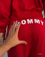 Женский Красный Спортивный Костюм с Надписью "Sugar Mommy" - Укороченная Зипка + Широкие Штаны