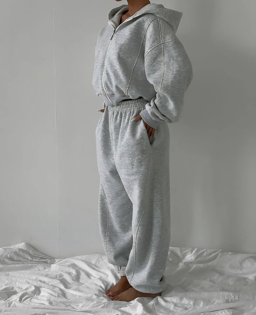 photo_2025-10-24_21-32-36 (2) Женский Теплый Спортивный Костюм Серый Меланж на Флисе - Зип Кофта + Широкие Штаны