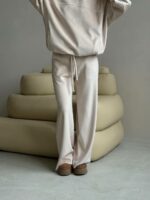 Женский Теплый Зимний Бежевый Костюм Свободного Кроя - Кофта с Капюшоном + Штаны