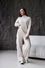 Женский Трикотажный Бежевый Костюм Оверсайз - Объемный Свитер + Широкие Штаны