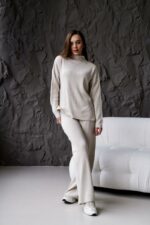 Женский Трикотажный Бежевый Костюм Оверсайз - Объемный Свитер + Широкие Штаны