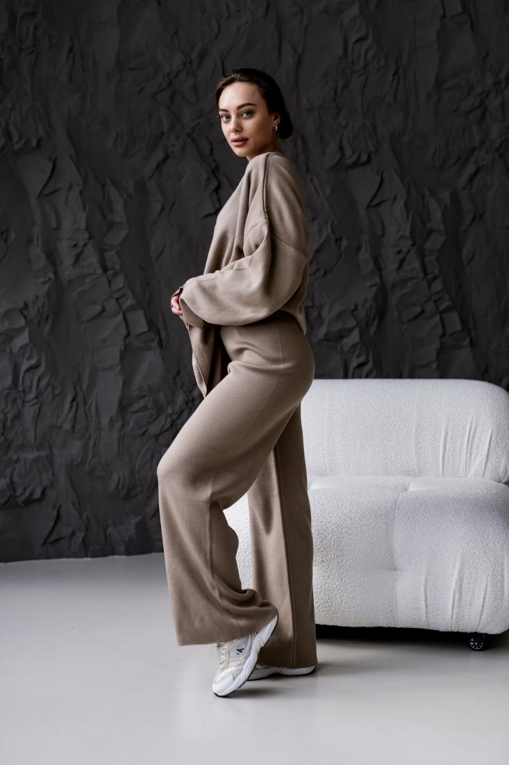 photo_2025-10-25_12-35-49 Женский Трикотажный Коричневый Костюм Оверсайз - Объемный Свитер + Широкие Штаны