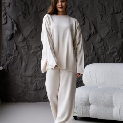 Женский Трикотажный Молочный Костюм Оверсайз - Объемный Свитер + Широкие Штаны