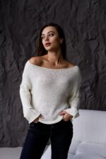 Женский Свободный Легкий Молочный Свитер на Одно Плечо