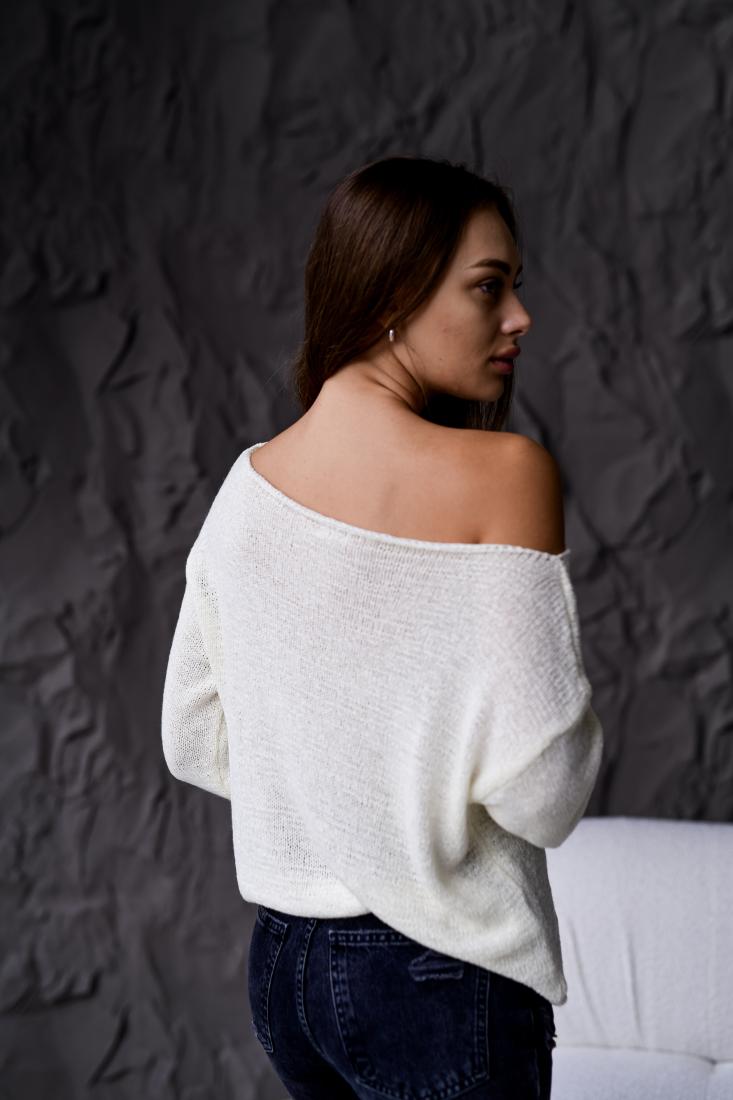 photo_2025-10-25_17-21-28 (2) Женский Свободный Легкий Молочный Свитер на Одно Плечо