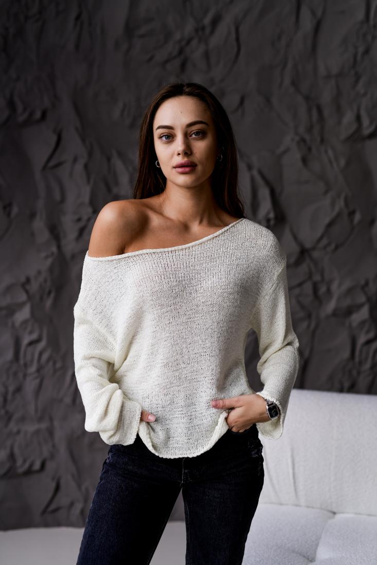 photo_2025-10-25_17-21-33 Женский Свободный Легкий Молочный Свитер на Одно Плечо