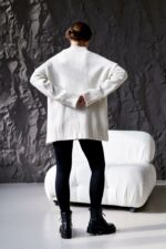 Женский Теплый Объемный Молочный Свитер Свободного Кроя