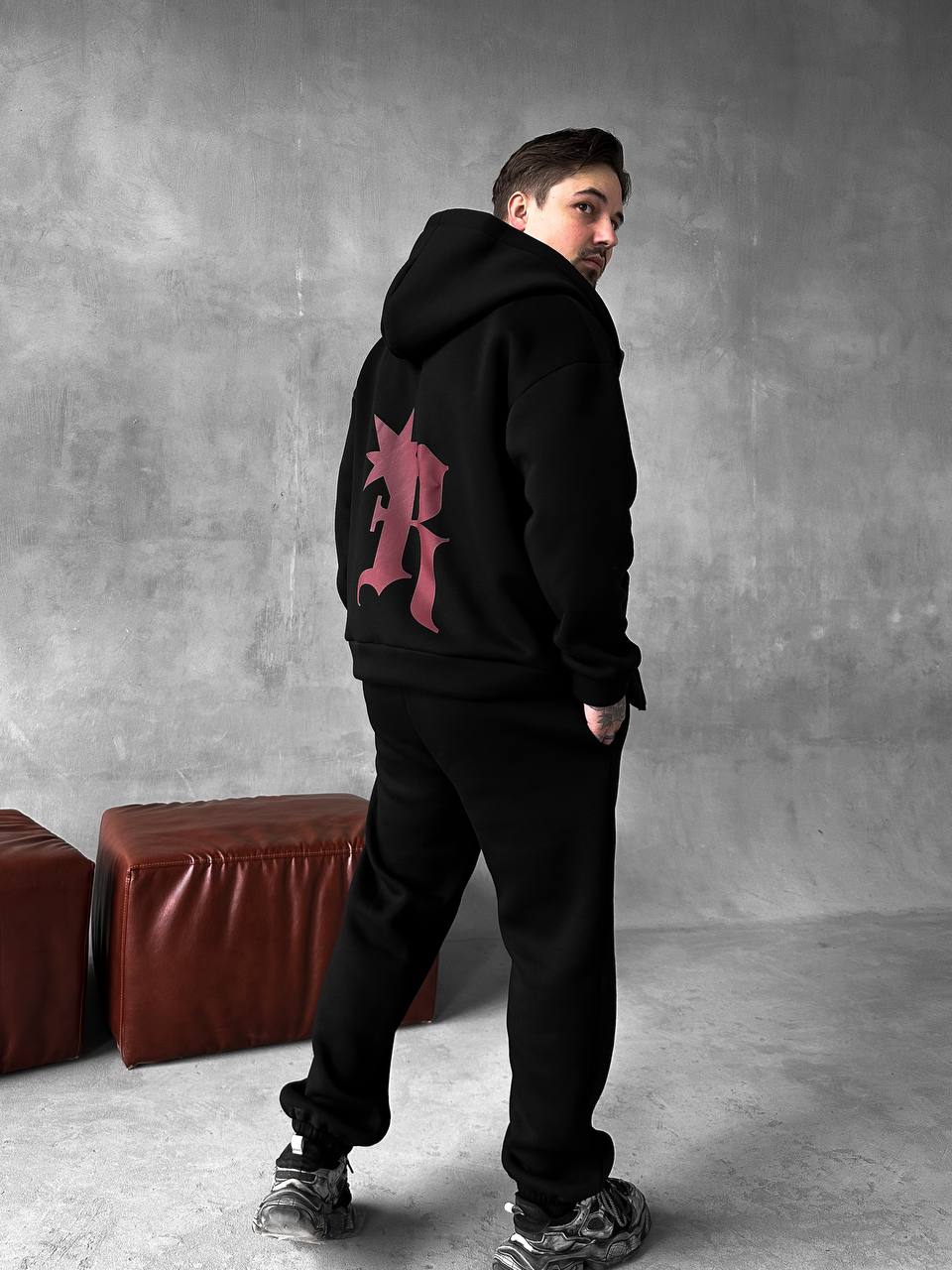 photo_2025-10-27_20-12-30 Мужской Утепленный Черный Спортивный Костюм "R" на Молнии с Начесом (Зипка + Штаны)