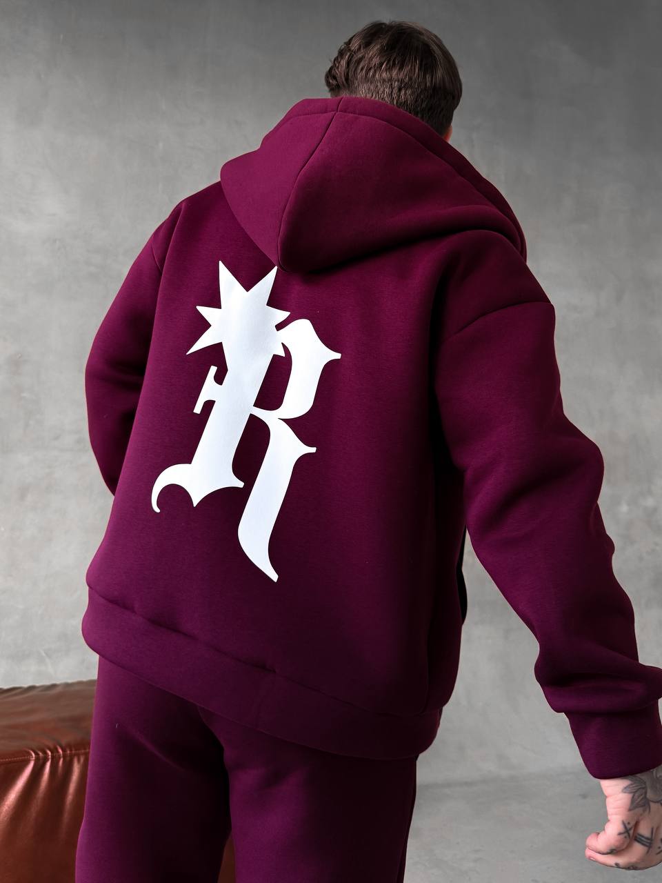 photo_2025-10-27_20-12-36 Мужской Утепленный Бордовый Спортивный Костюм "R" на Молнии с Начесом (Зипка + Штаны)