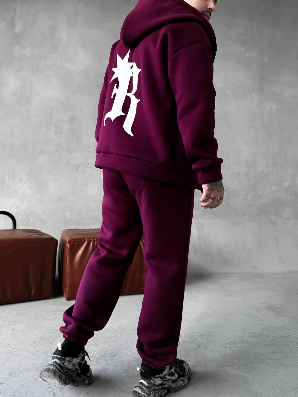 photo_2025-10-27_20-12-37 Мужской Утепленный Бордовый Спортивный Костюм "R" на Молнии с Начесом (Зипка + Штаны)