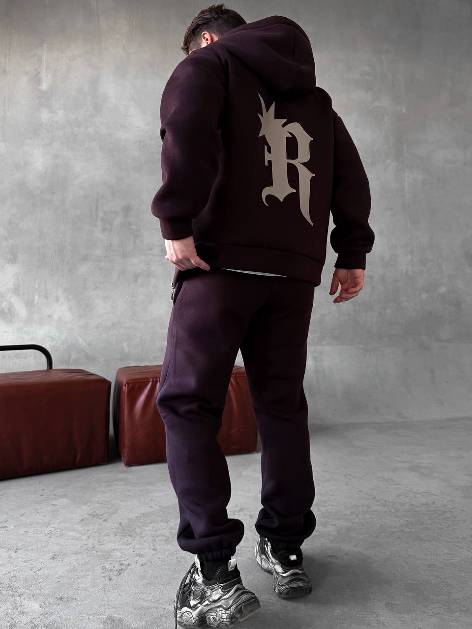 photo_2025-10-27_20-12-42 Мужской Утепленный Коричневый Спортивный Костюм "R" на Молнии с Начесом (Зипка + Штаны)