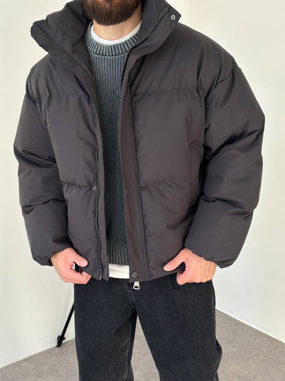 photo_2025-10-27_21-49-32 (2) Мужская Зимняя Графитовая Куртка Пуфер - Стеганая Оверсайз с Высокой Горловиной